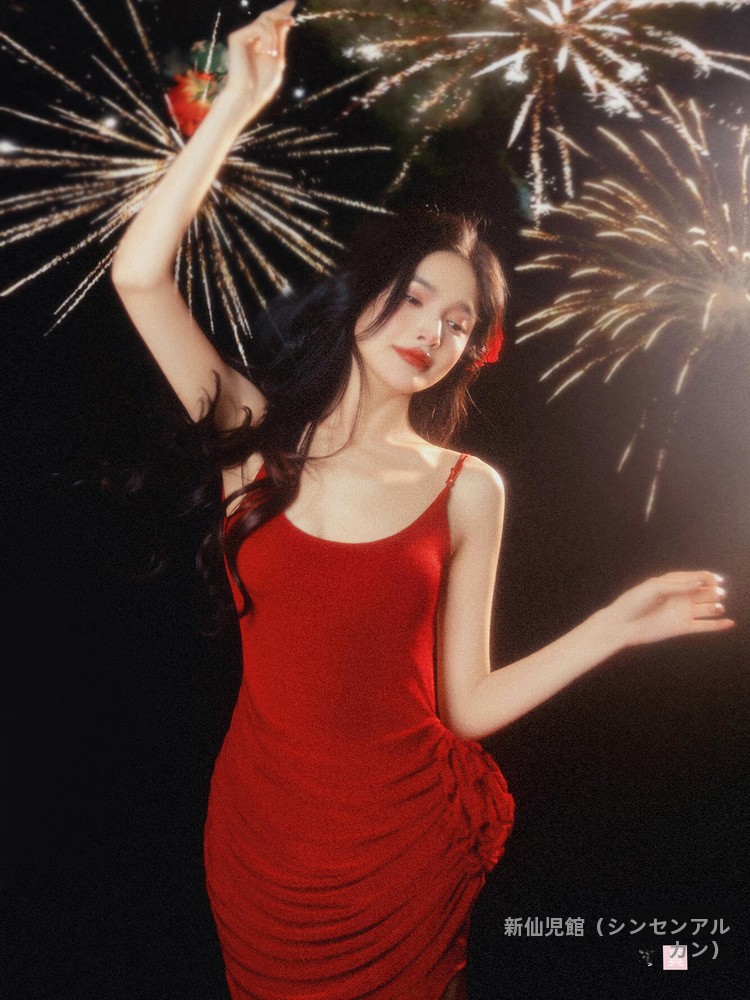 ชุดเดรสเกาะอกสีแดงสุดหรูสำหรับ - Photography Young บทวิจารณ์และราคา